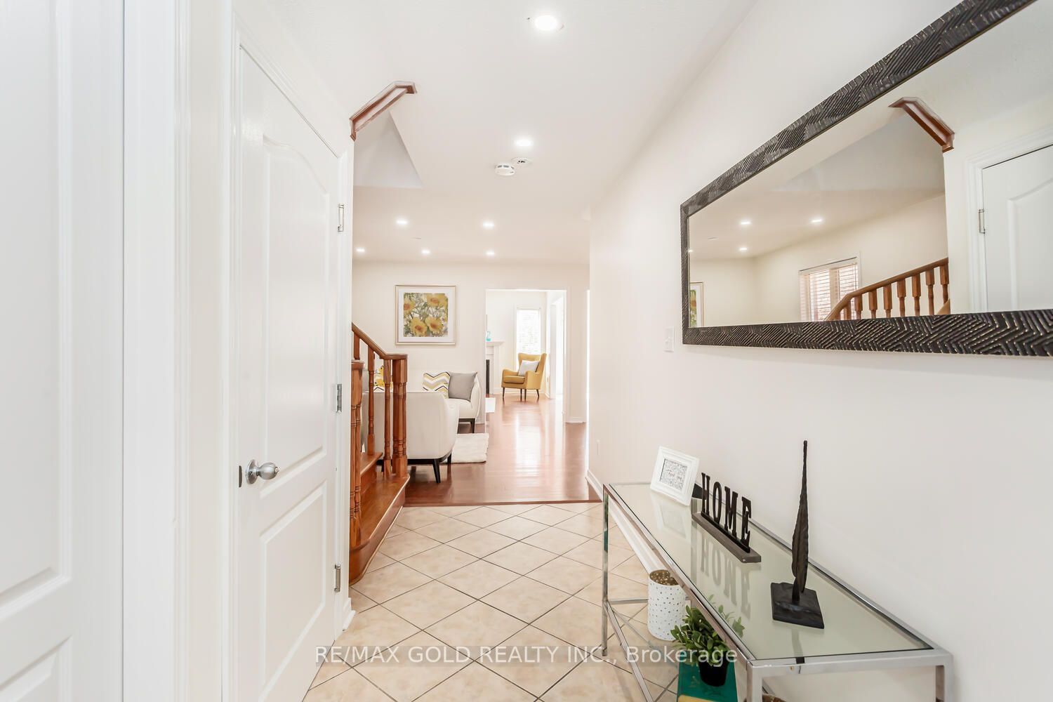55 Cobblehill Cres