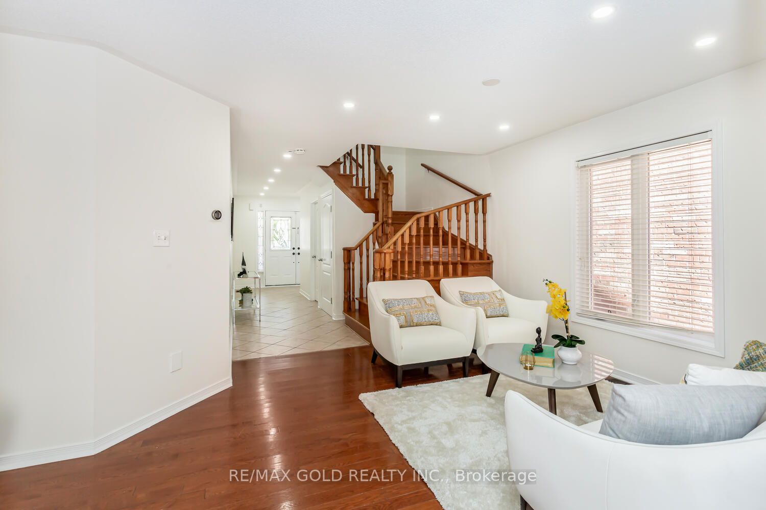 55 Cobblehill Cres
