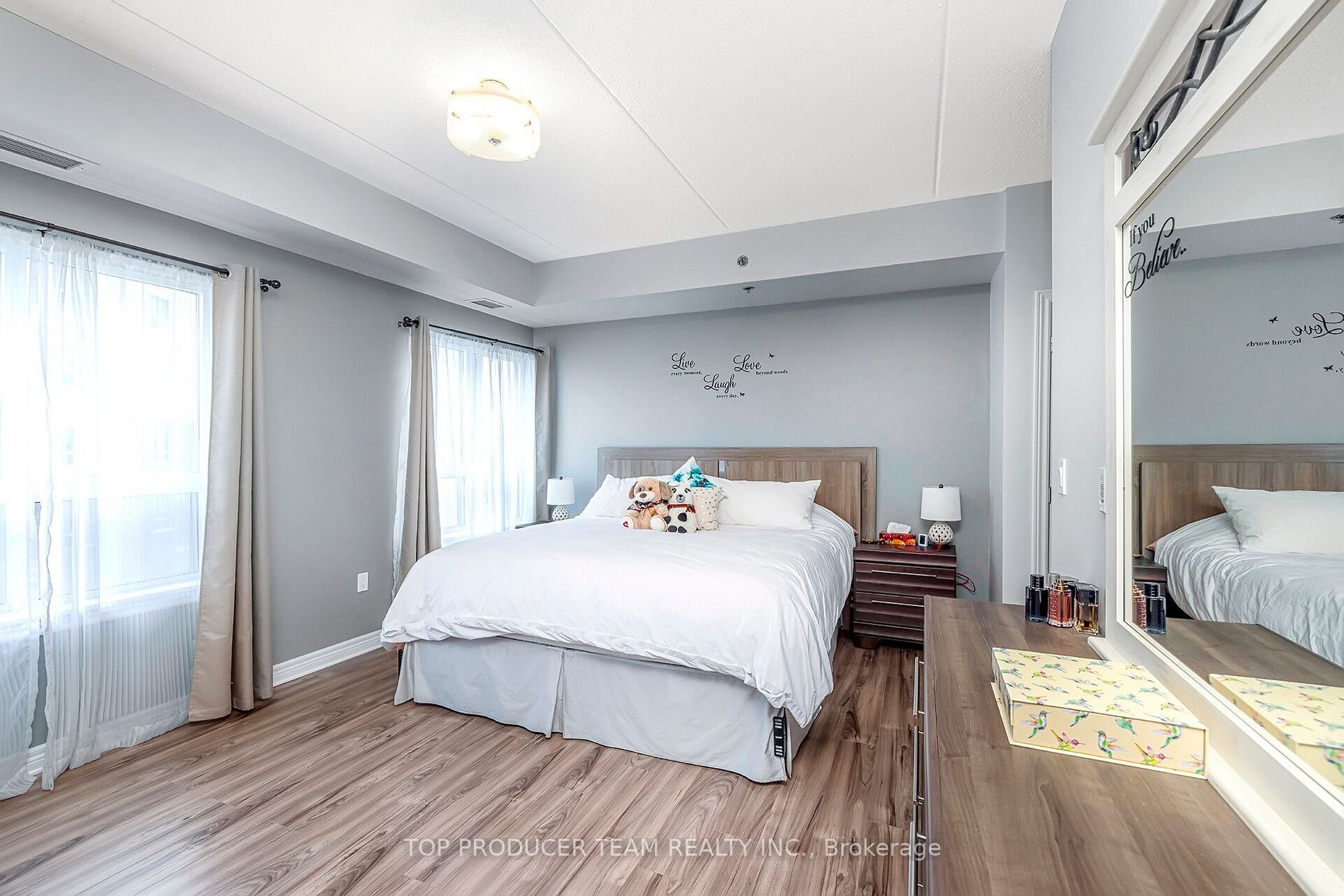 Listing W6763382 - Large Photo # 1