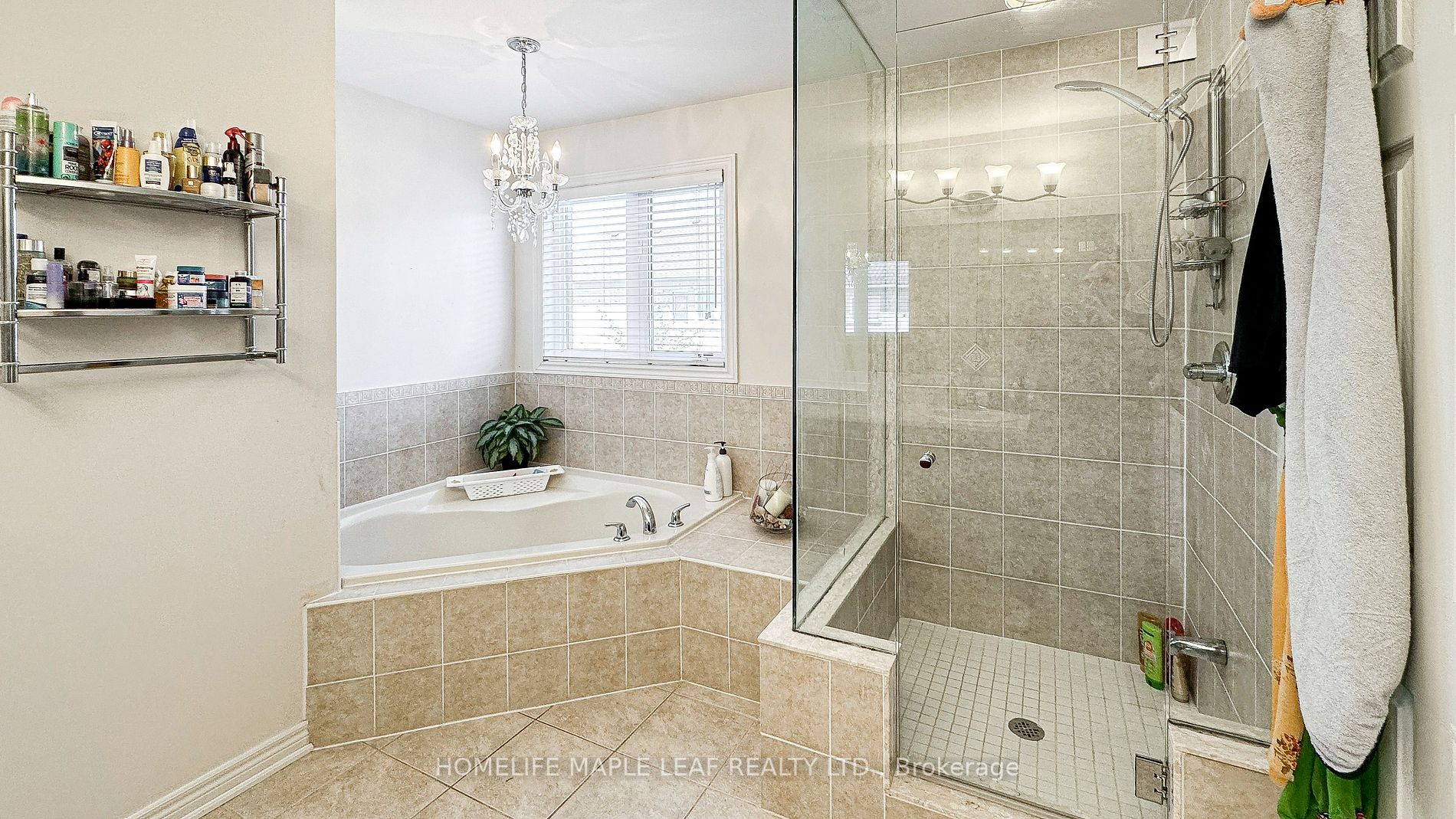 333 Queen Mary Dr