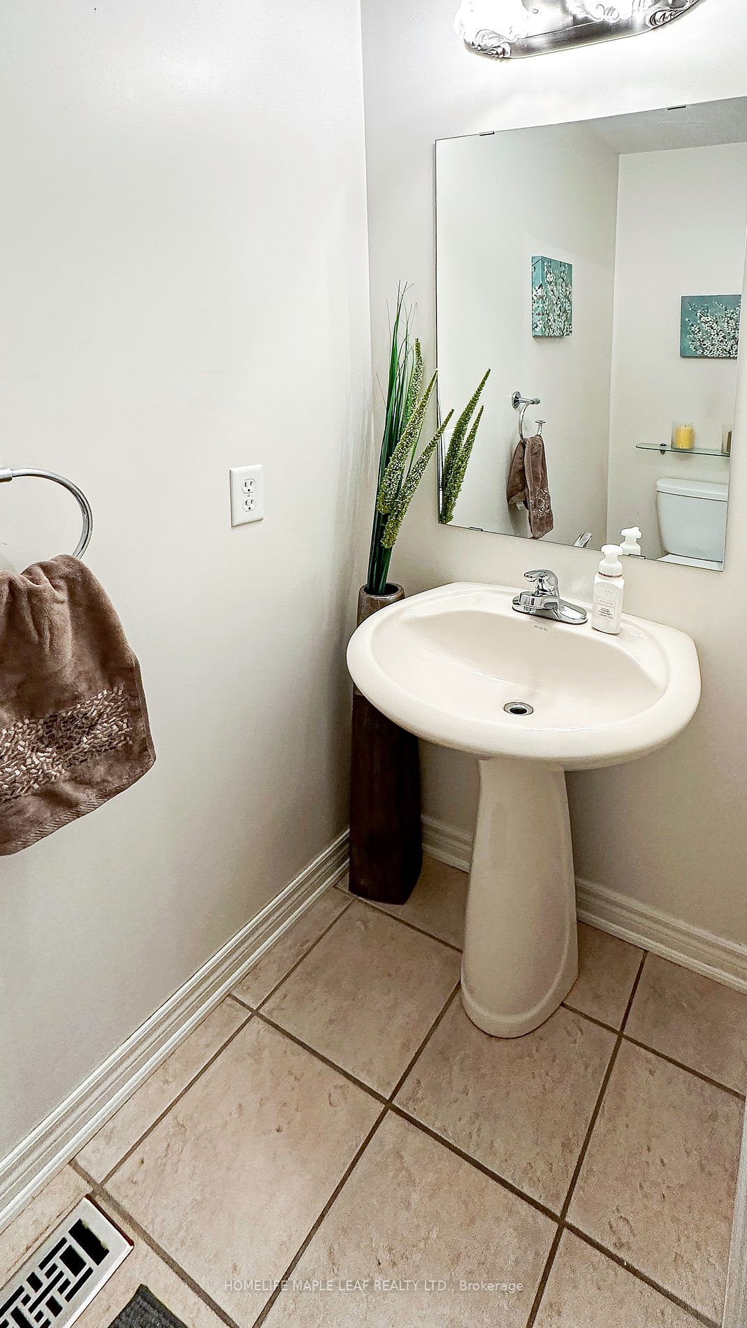 333 Queen Mary Dr