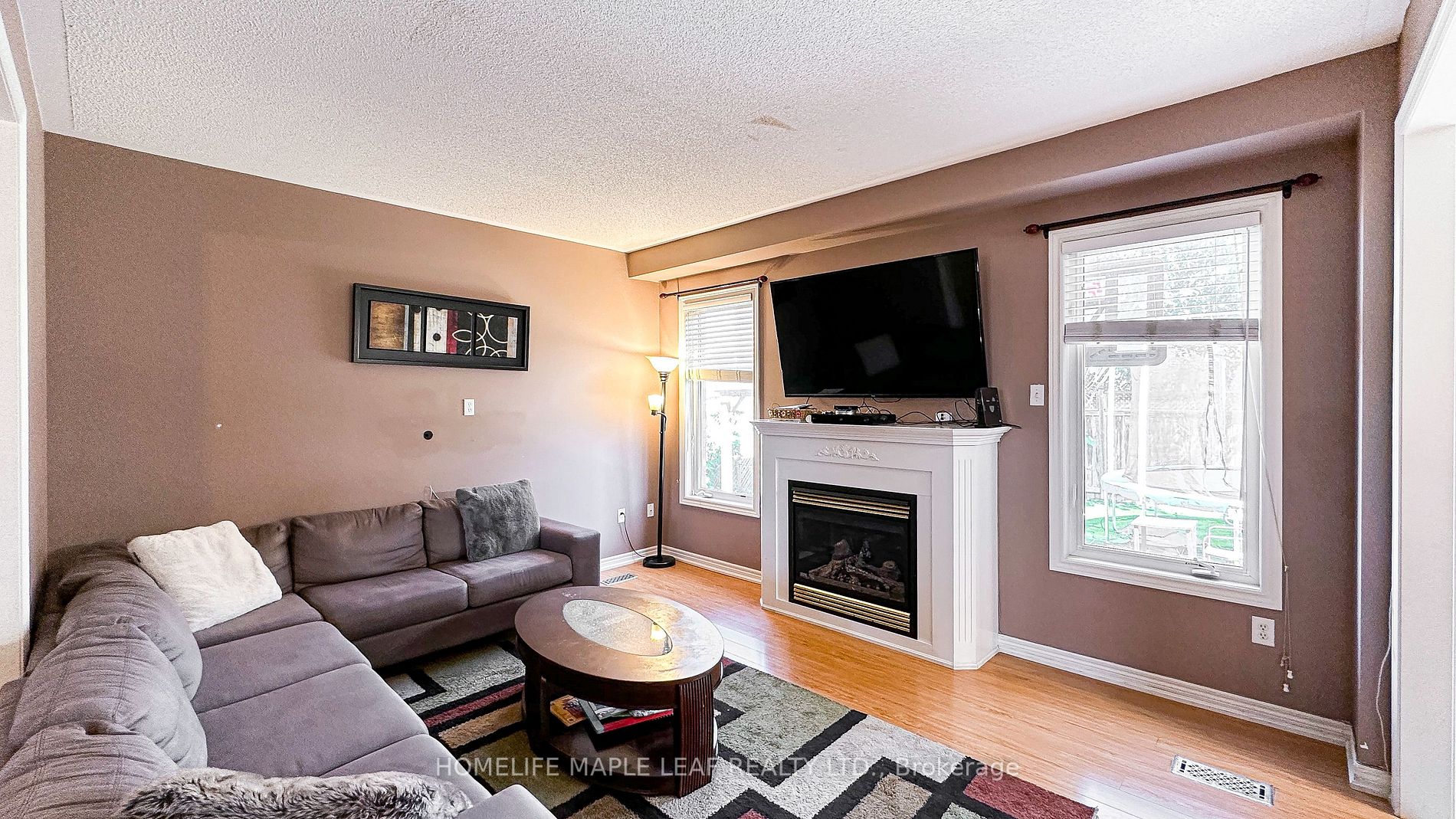 333 Queen Mary Dr