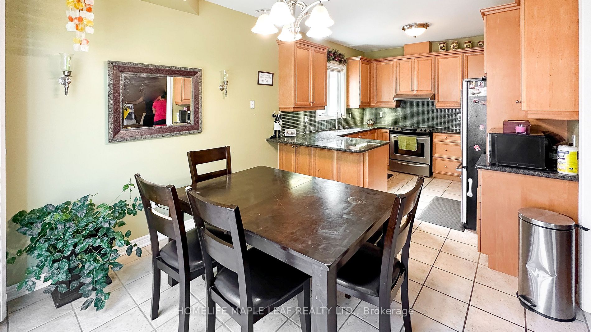 333 Queen Mary Dr