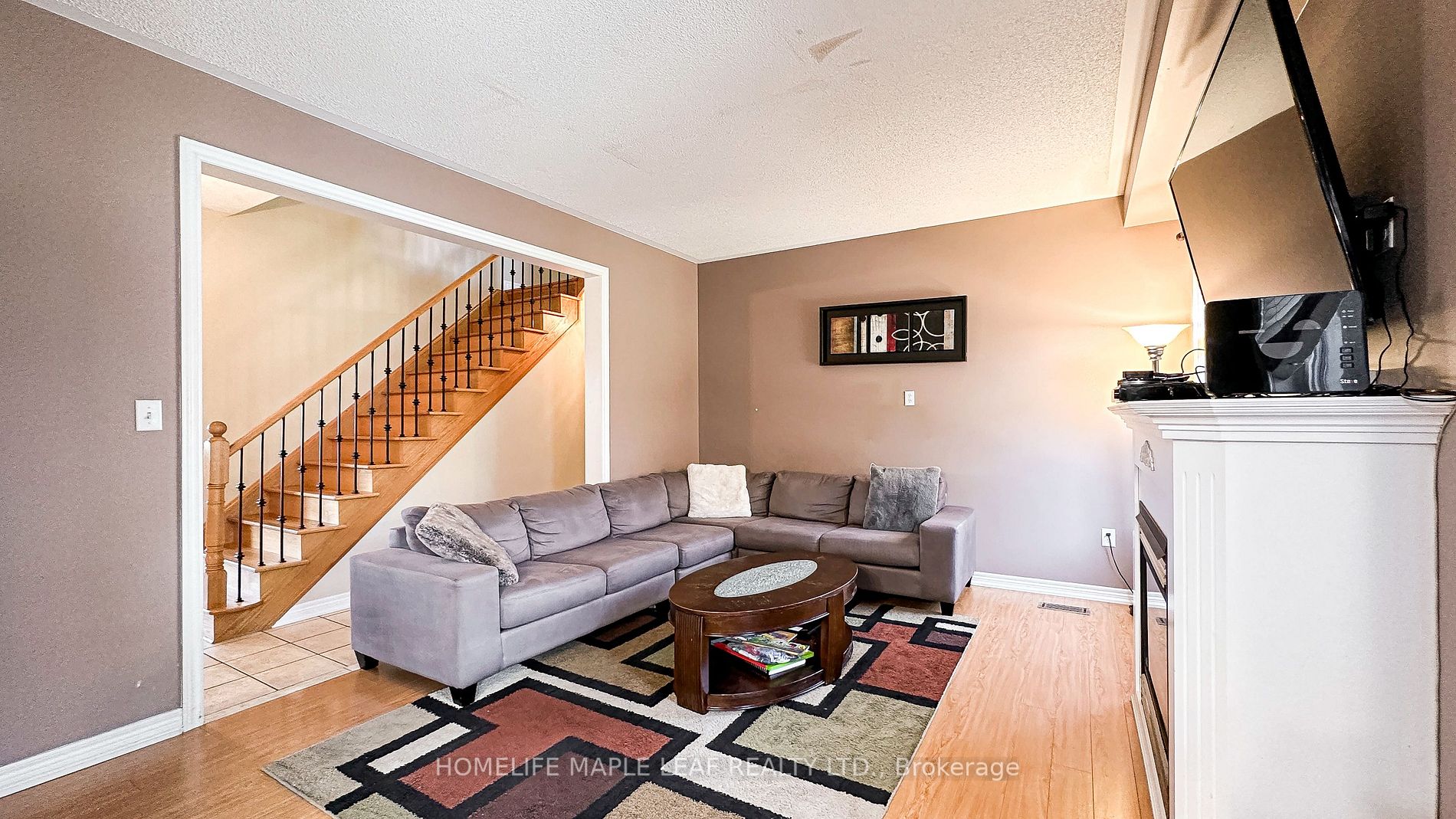 333 Queen Mary Dr