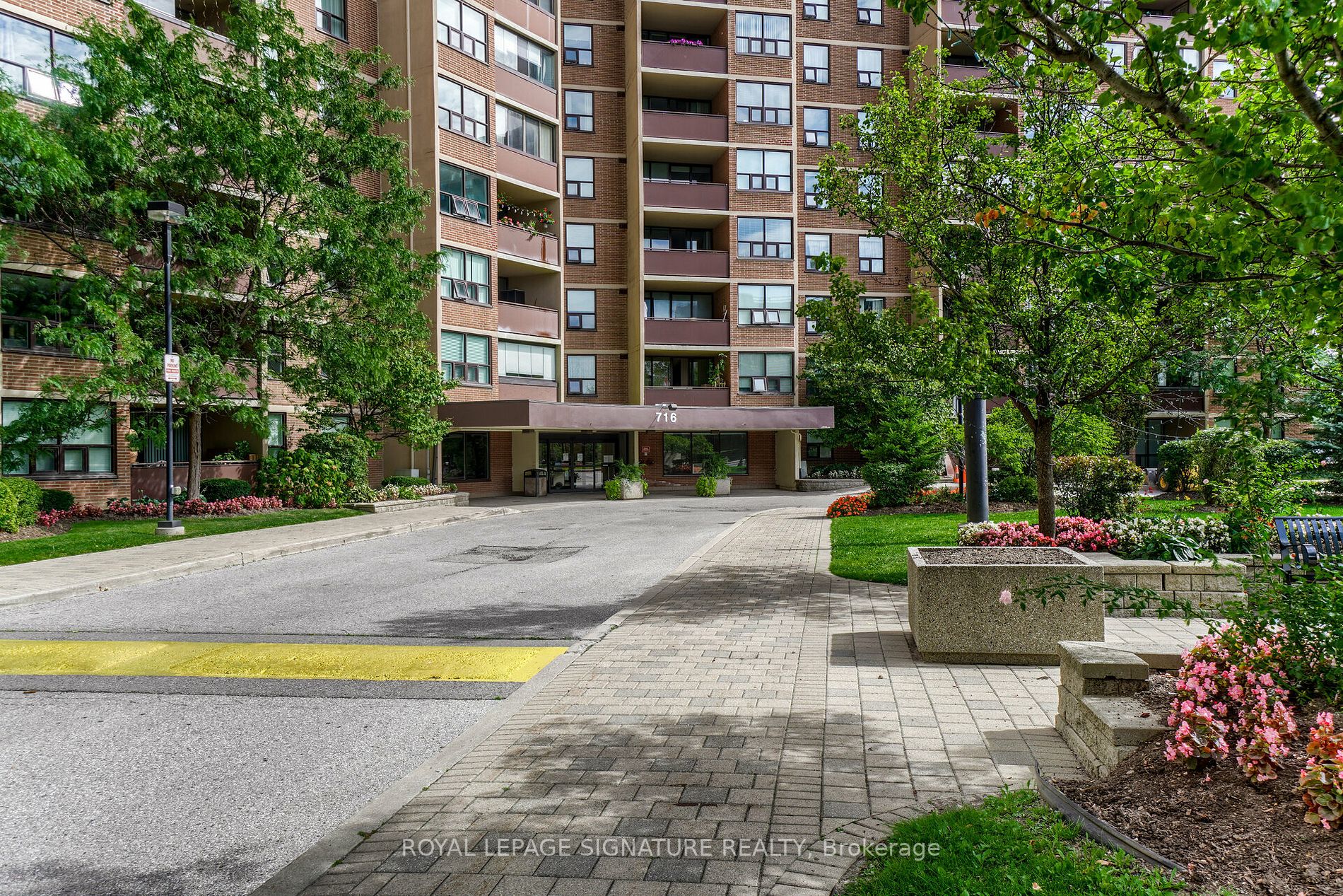 Listing W6763526 - Large Photo # 2