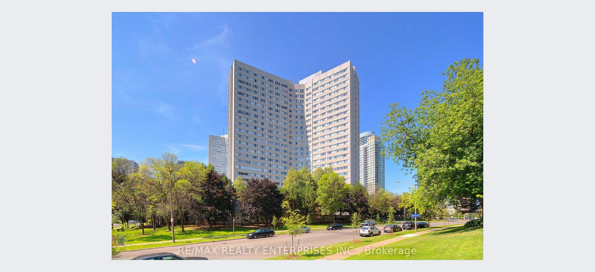3700 Kaneff Cres, #503