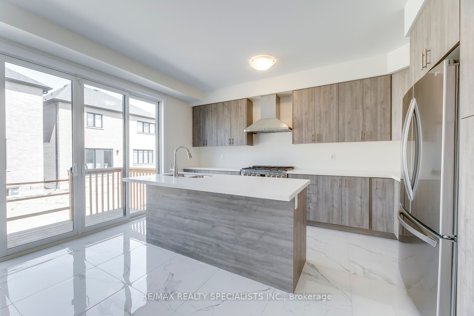 6 Vincena Road