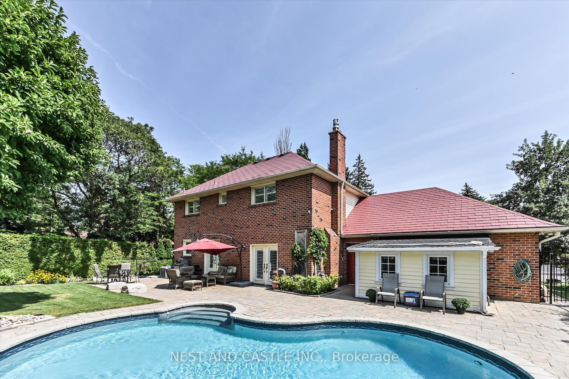 34 Carnforth Dr