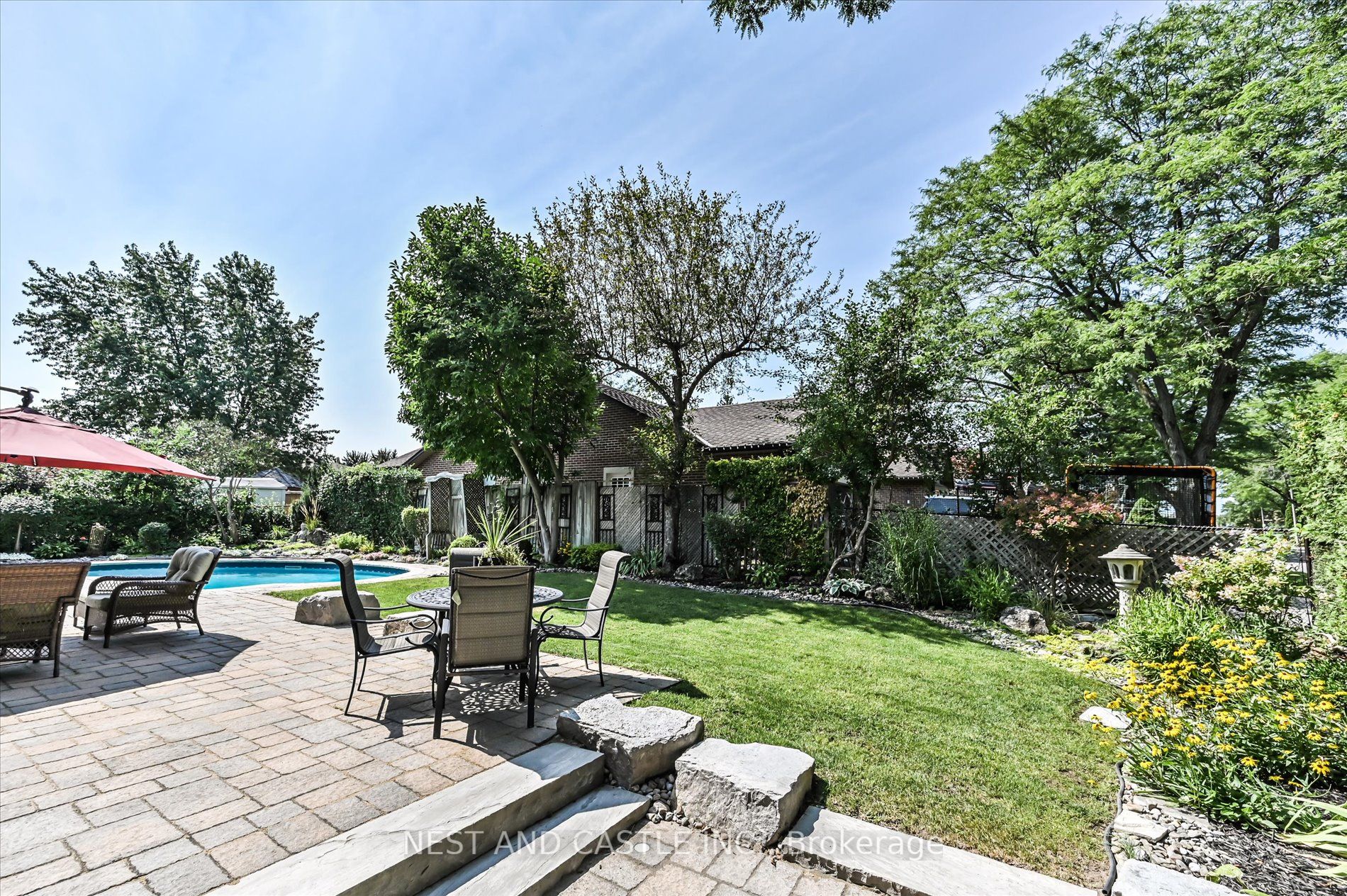 34 Carnforth Dr
