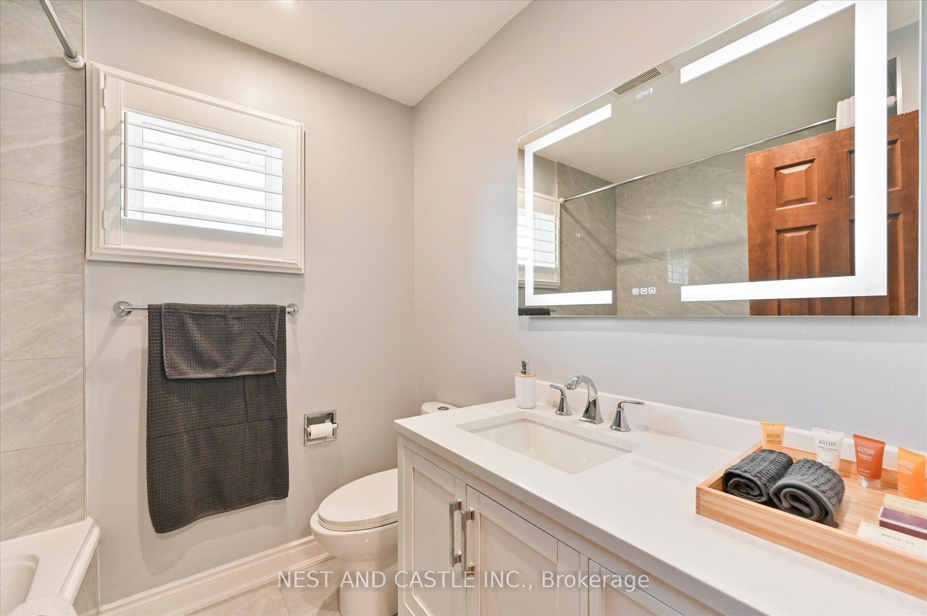 34 Carnforth Dr