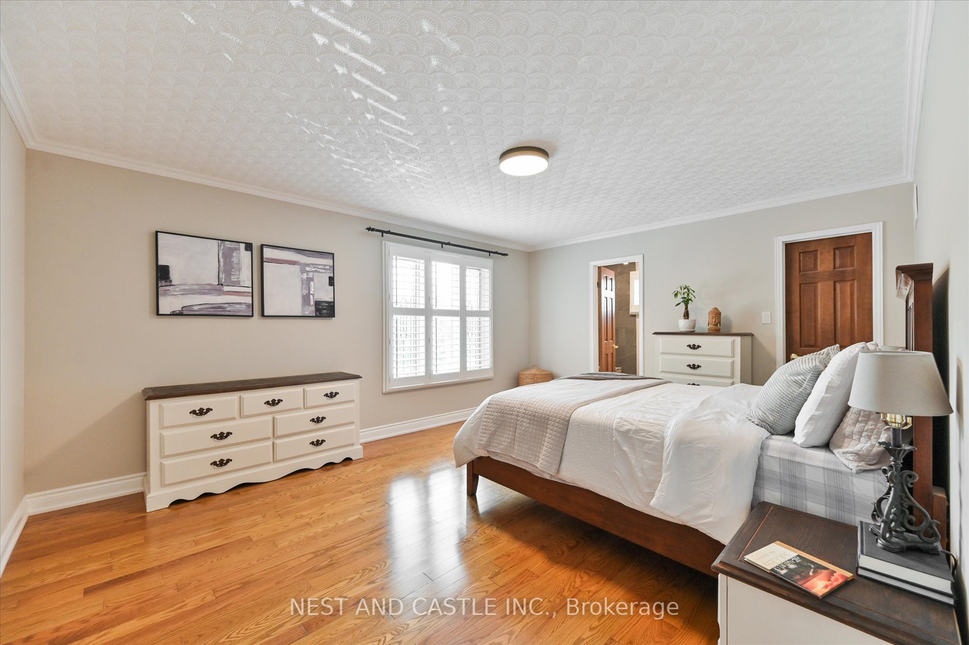 34 Carnforth Dr