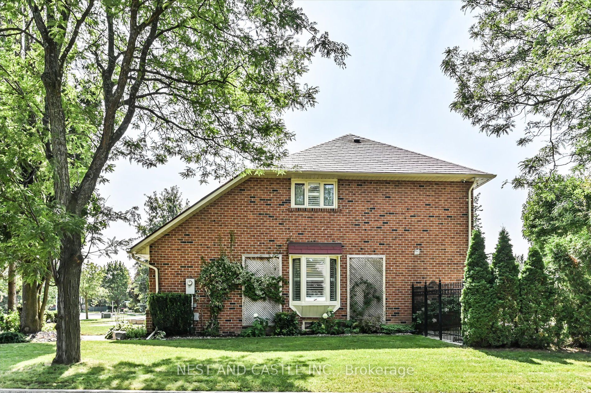 34 Carnforth Dr