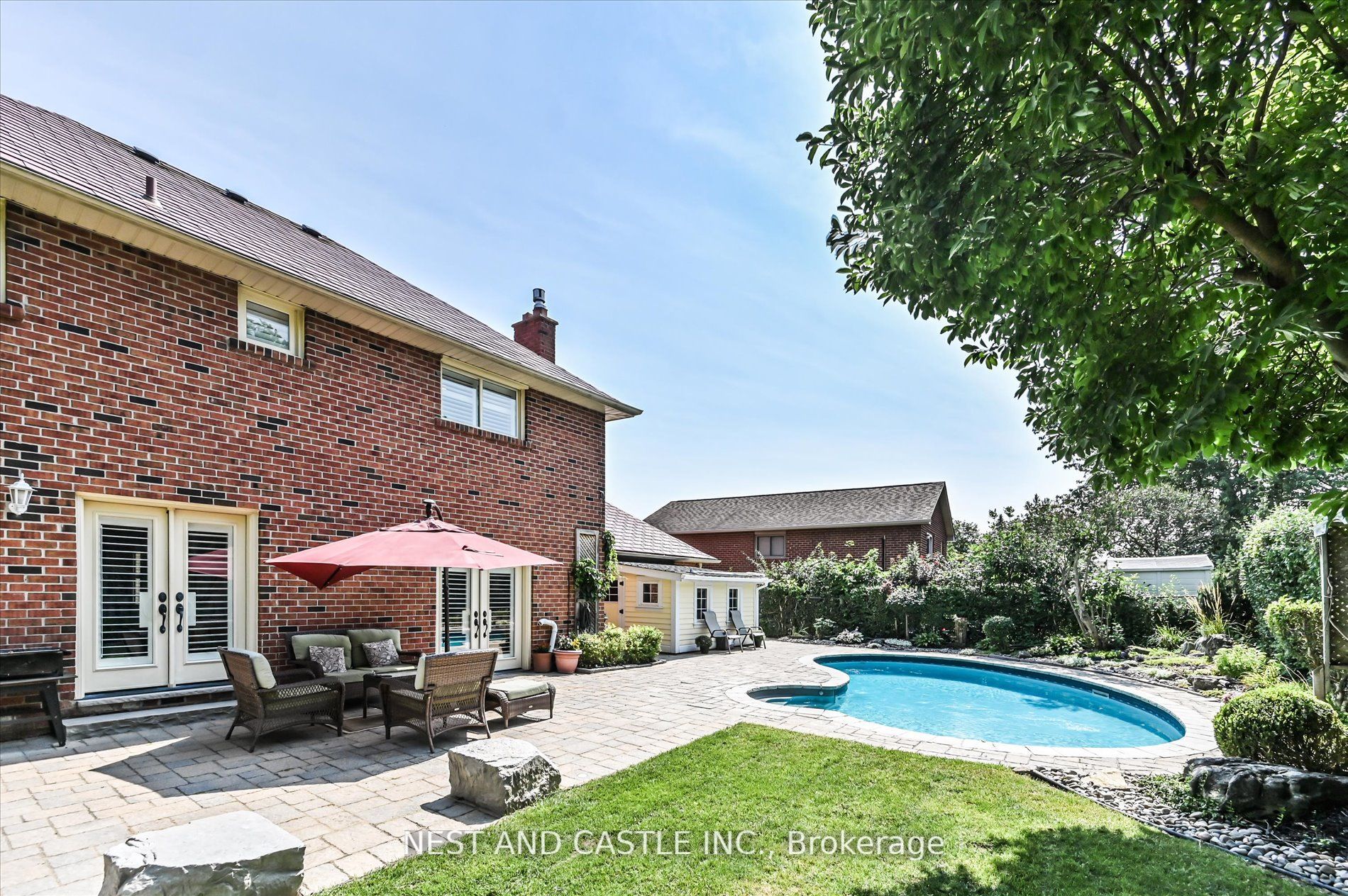 34 Carnforth Dr