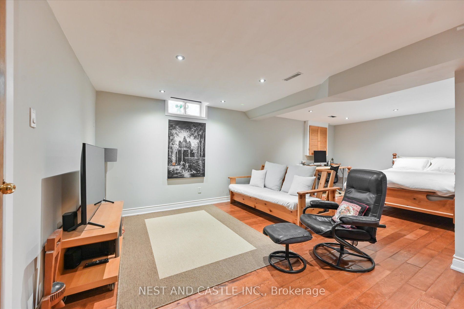 34 Carnforth Dr