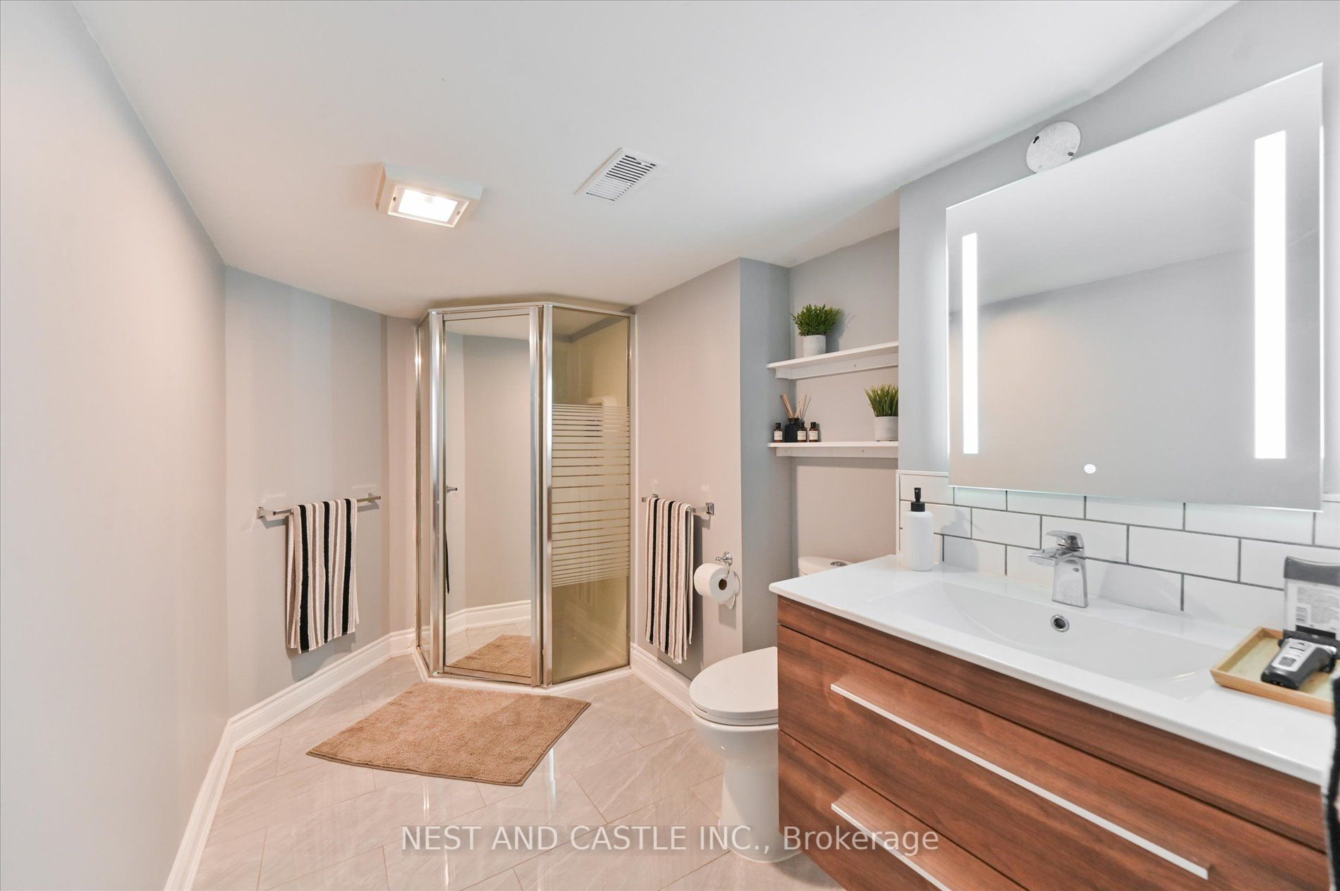 34 Carnforth Dr