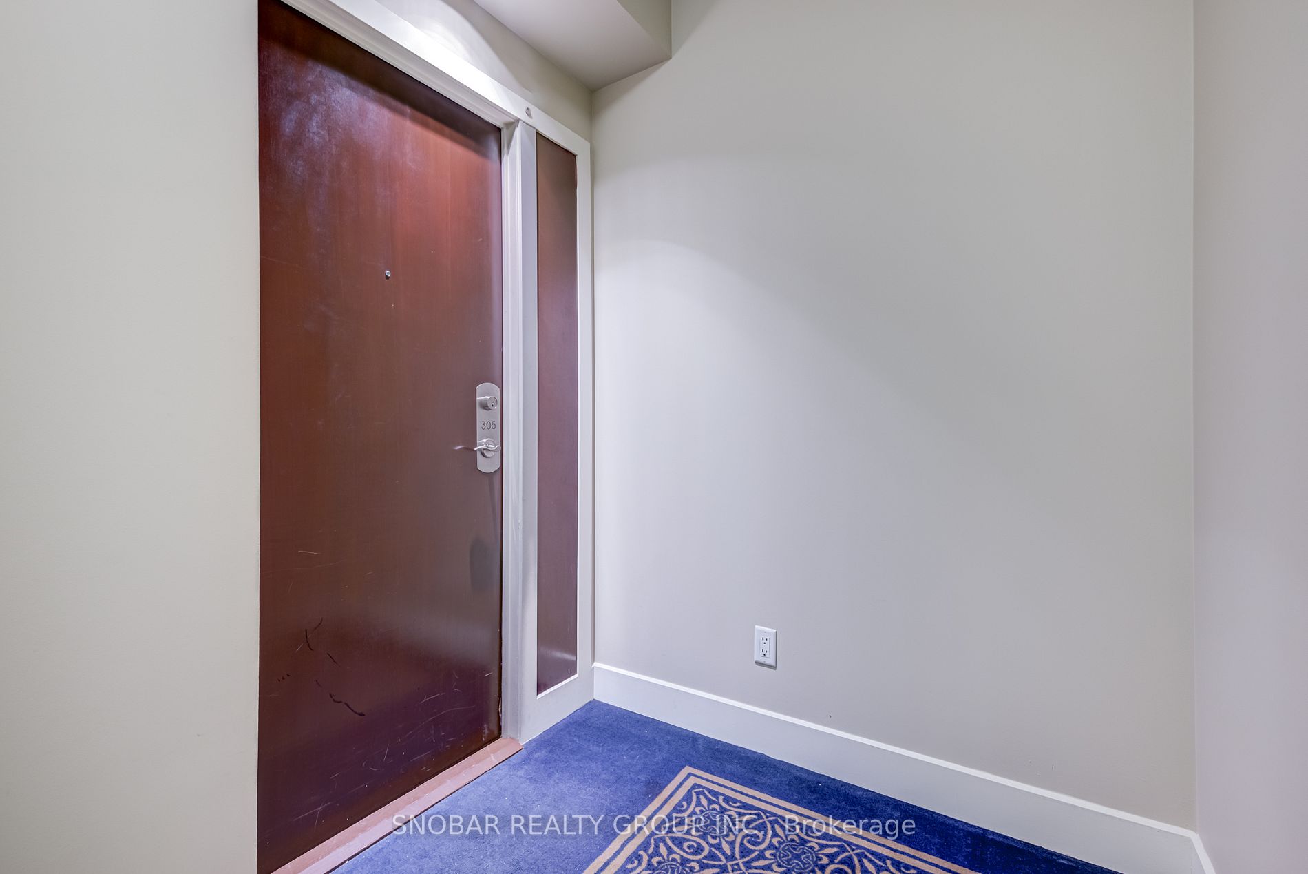 1359 Rathburn Rd E, #305