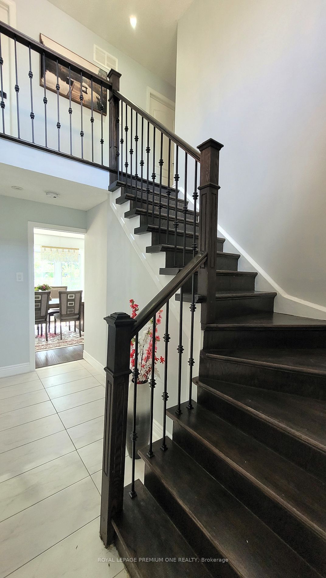 27 Macdougall Dr
