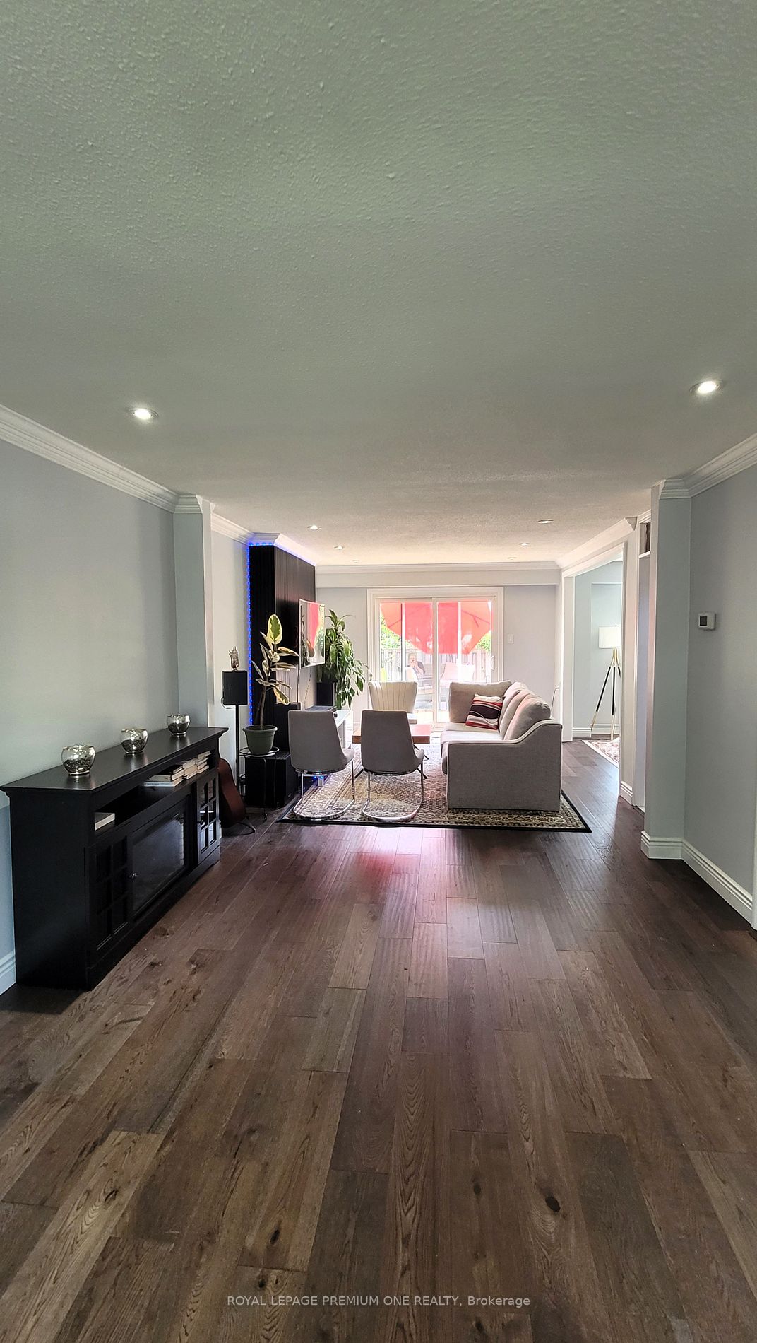 27 Macdougall Dr