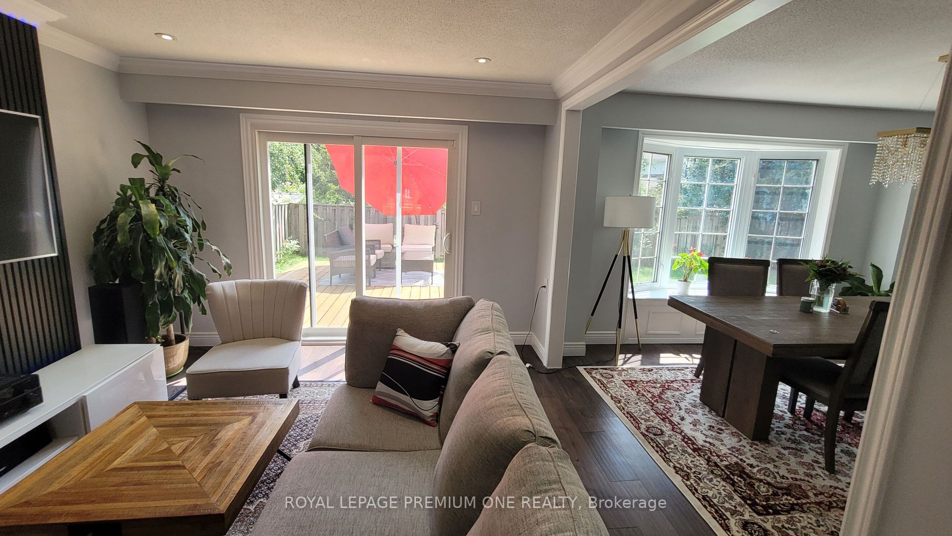 27 Macdougall Dr