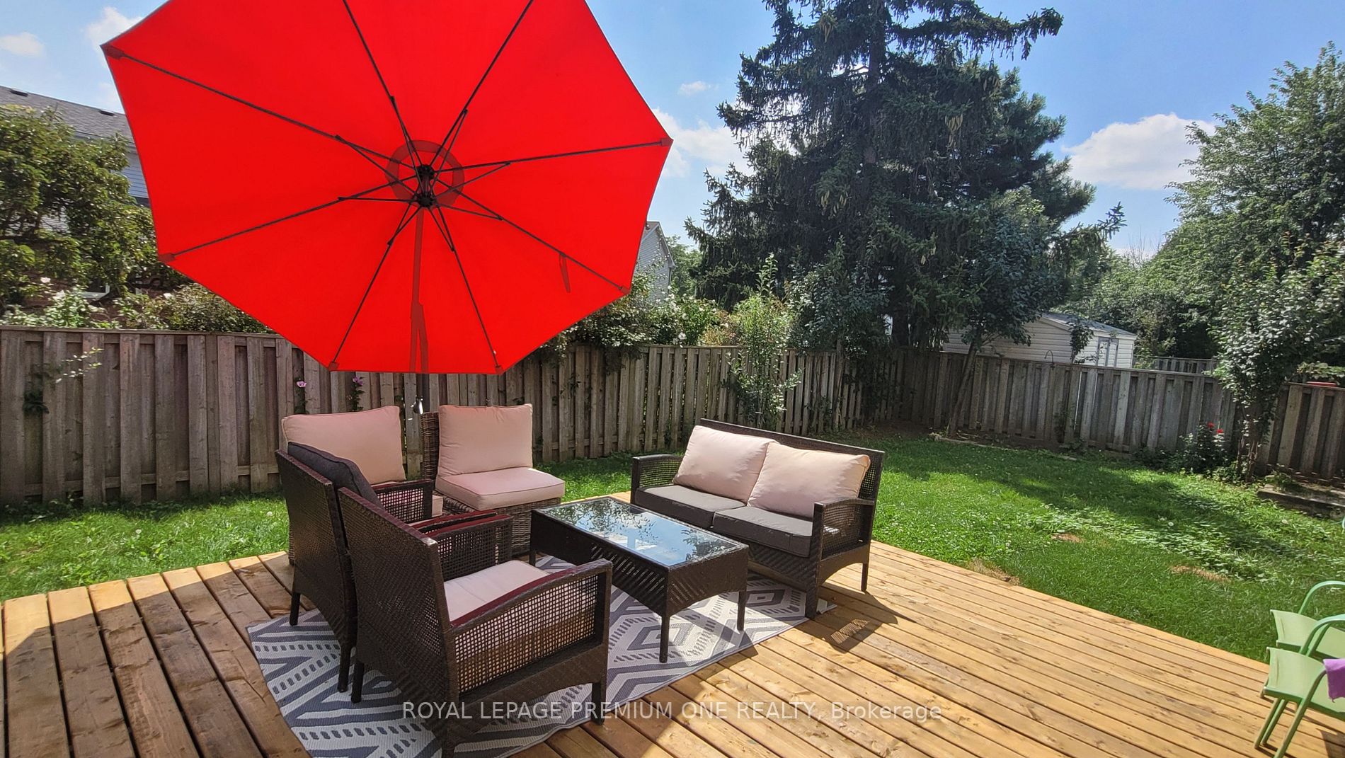 27 Macdougall Dr