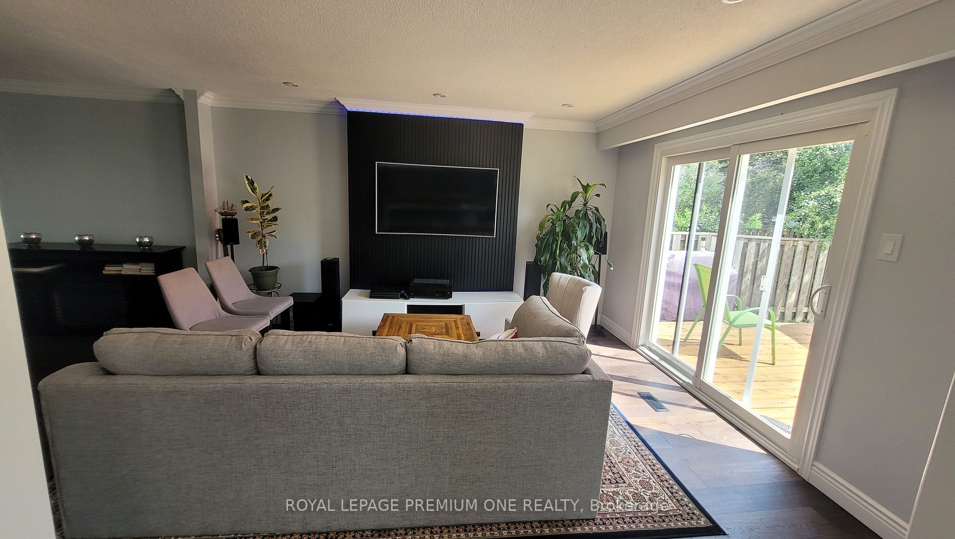 27 Macdougall Dr