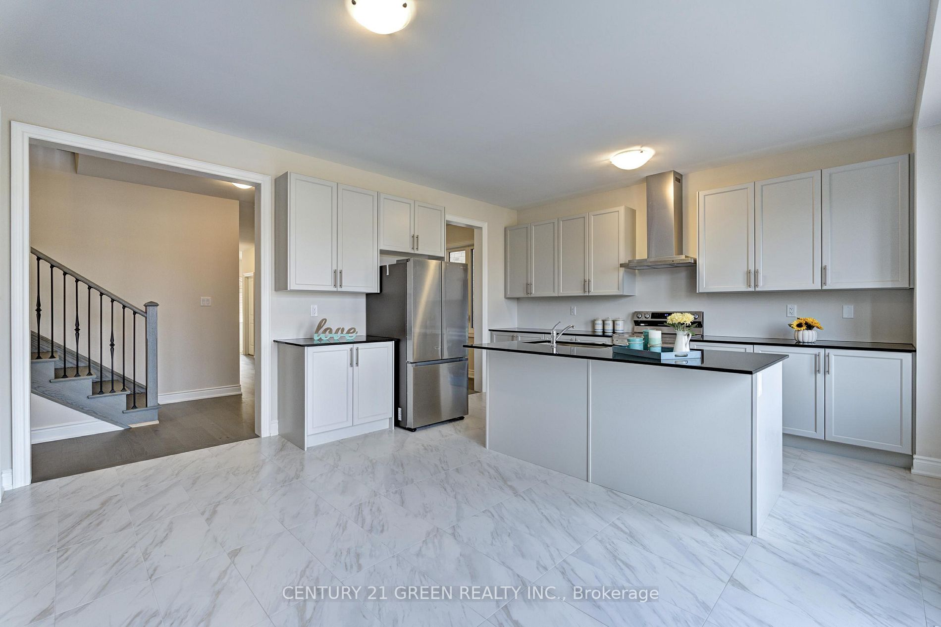 343 Valleyway Dr