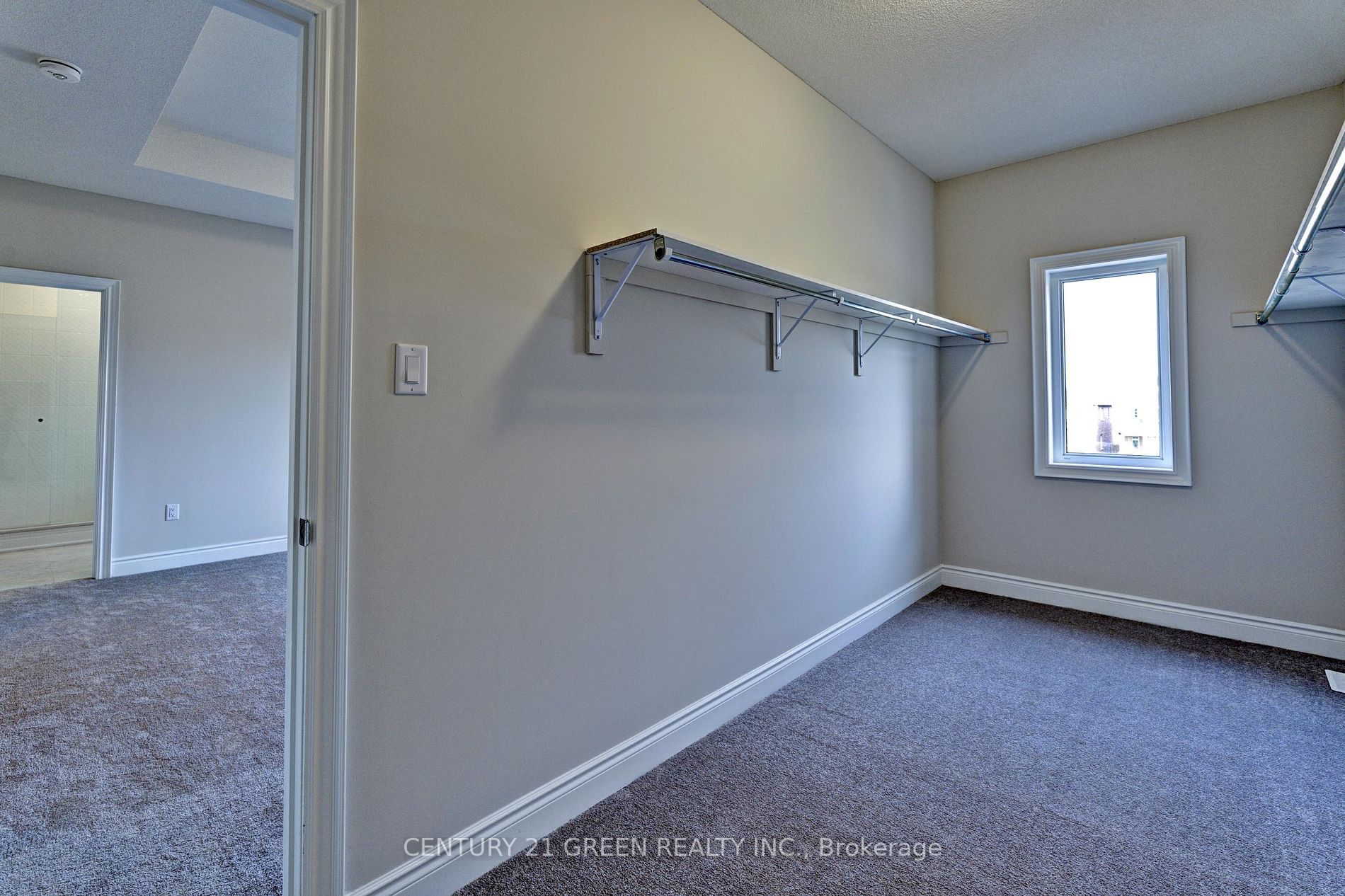 343 Valleyway Dr
