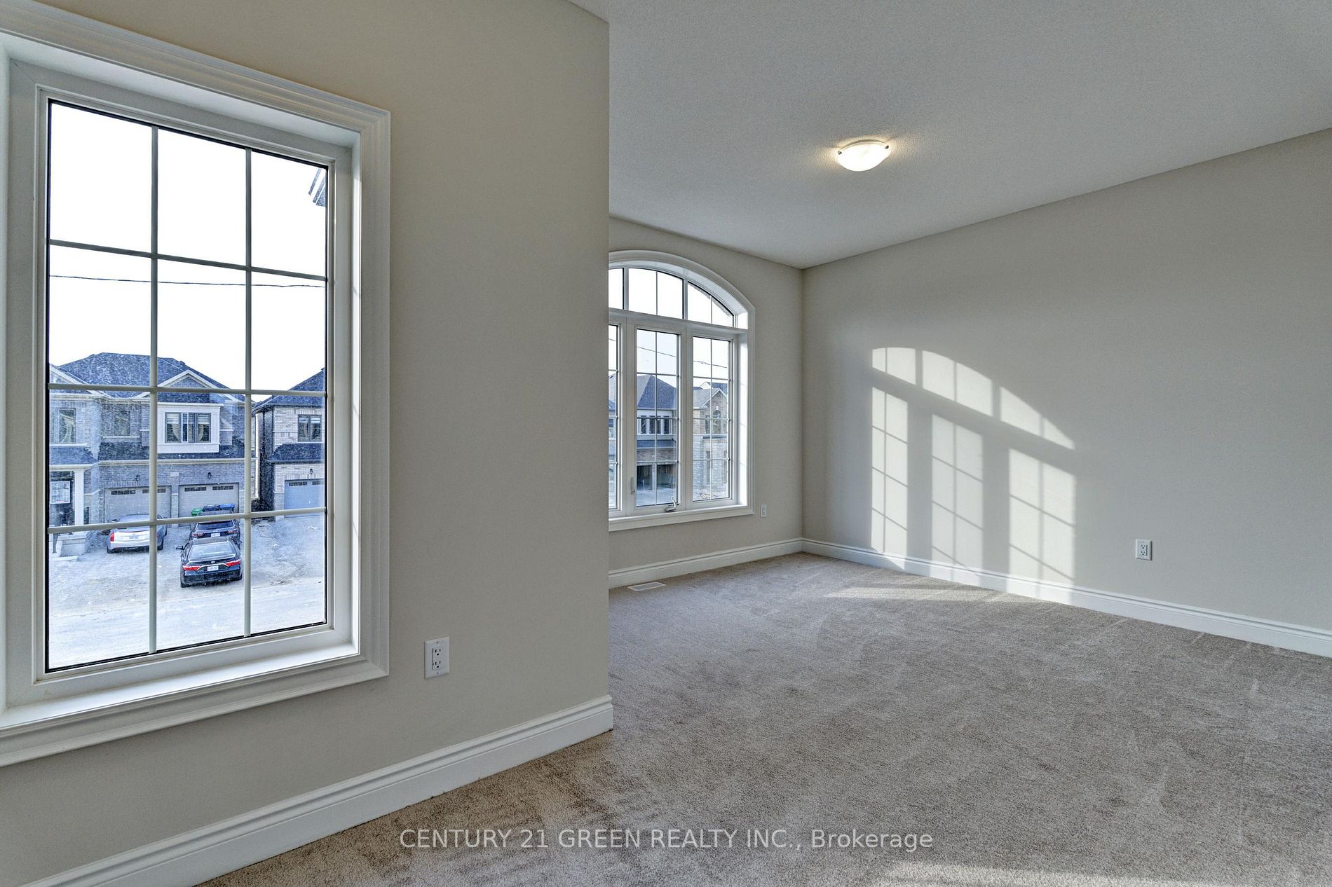 343 Valleyway Dr