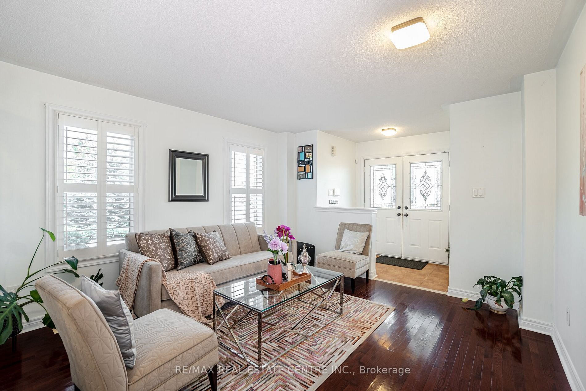25 Mowat Crescent