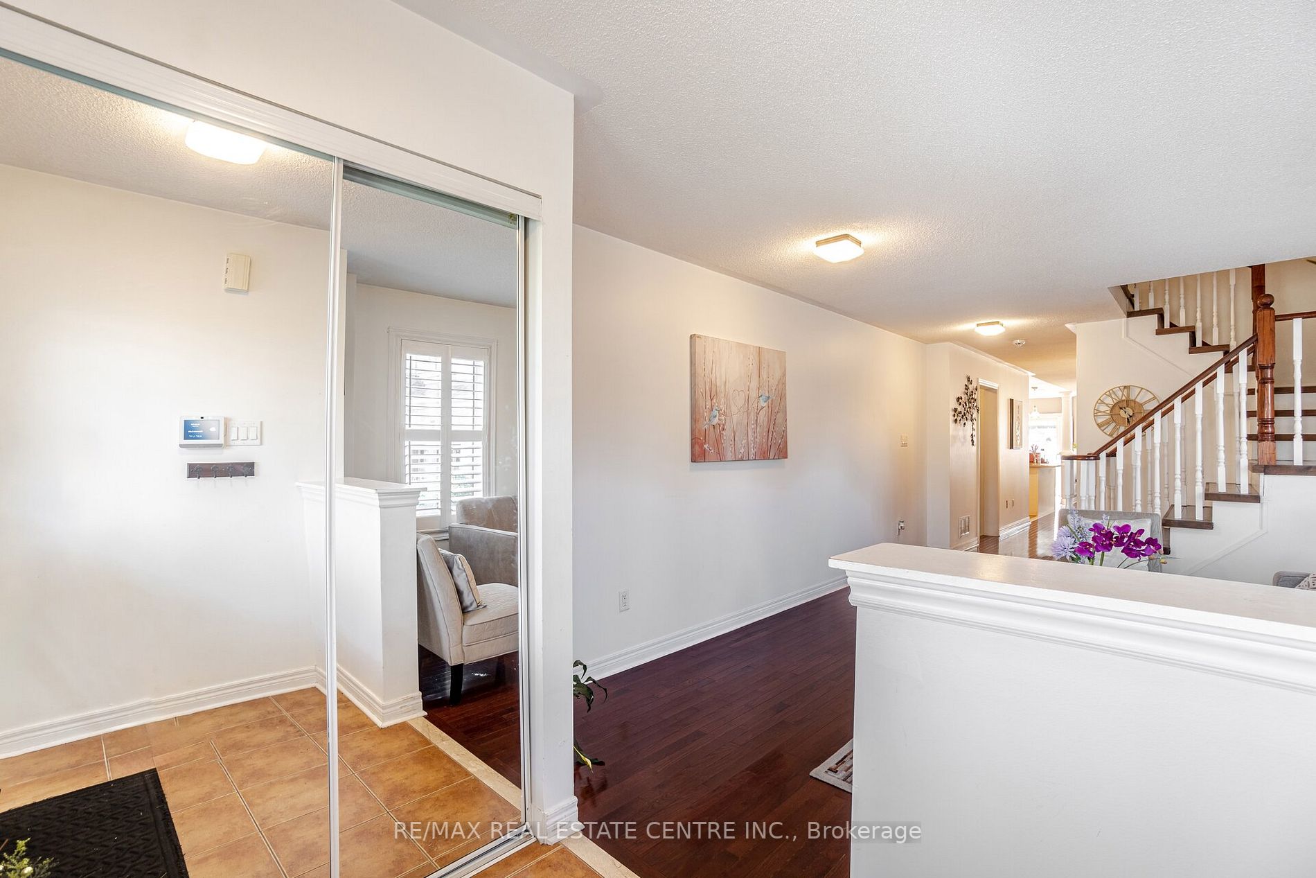 25 Mowat Crescent