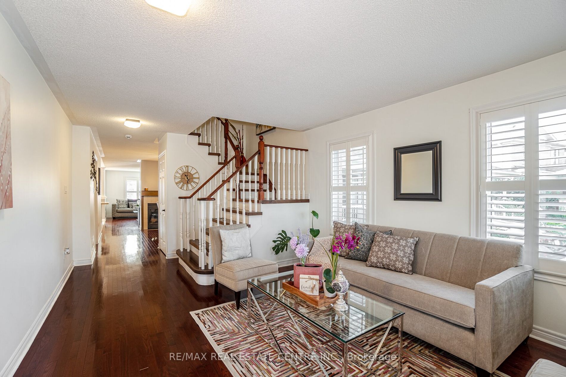 25 Mowat Crescent