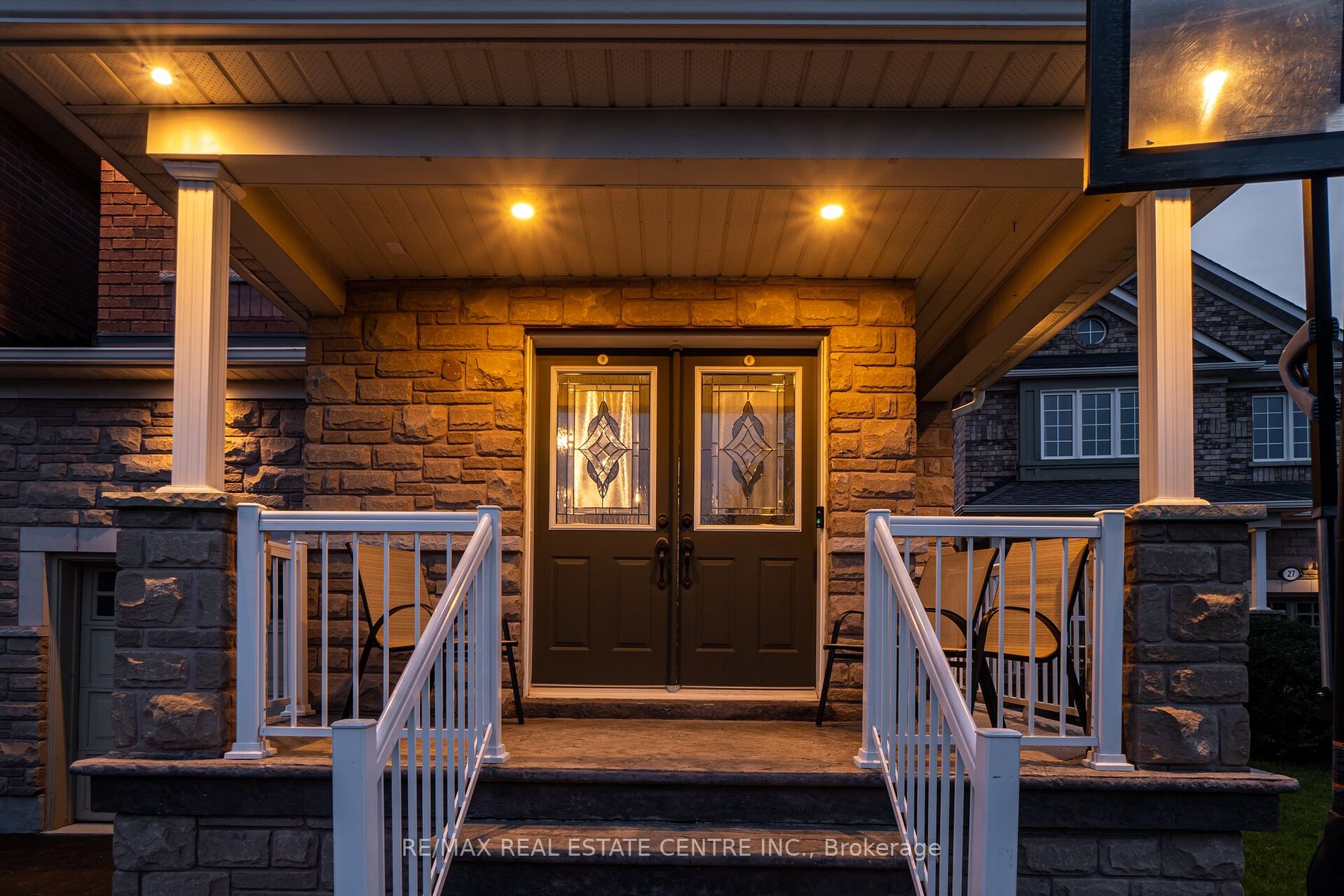 25 Mowat Crescent
