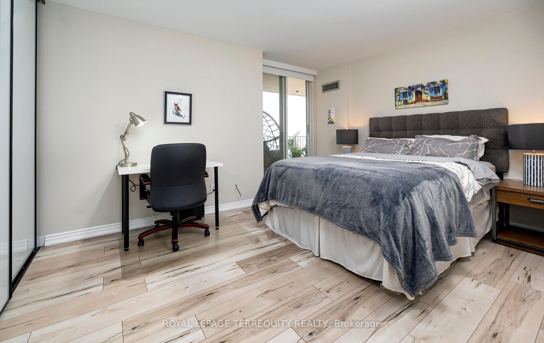 2285 Lake Shore Blvd W, #2108