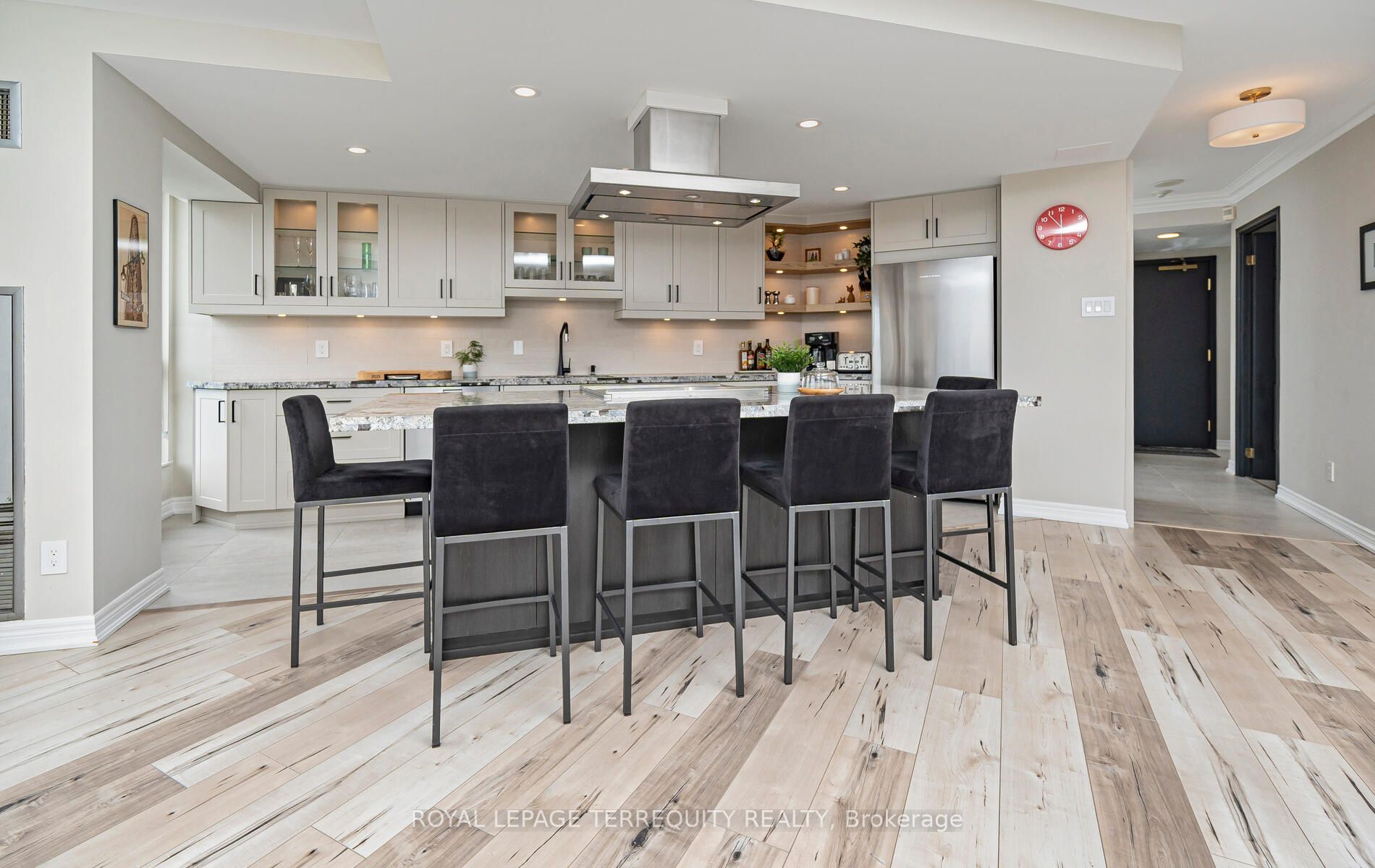 2285 Lake Shore Blvd W, #2108