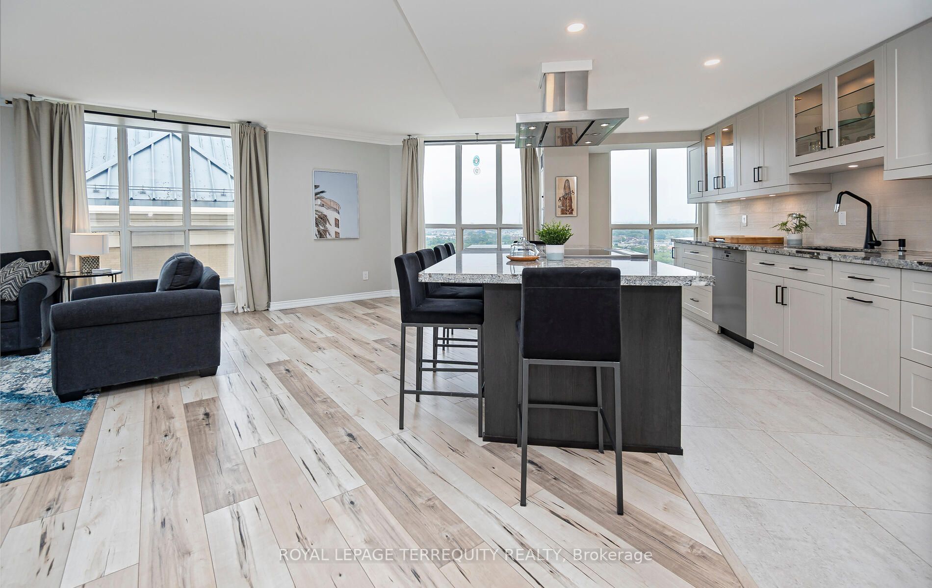 2285 Lake Shore Blvd W, #2108