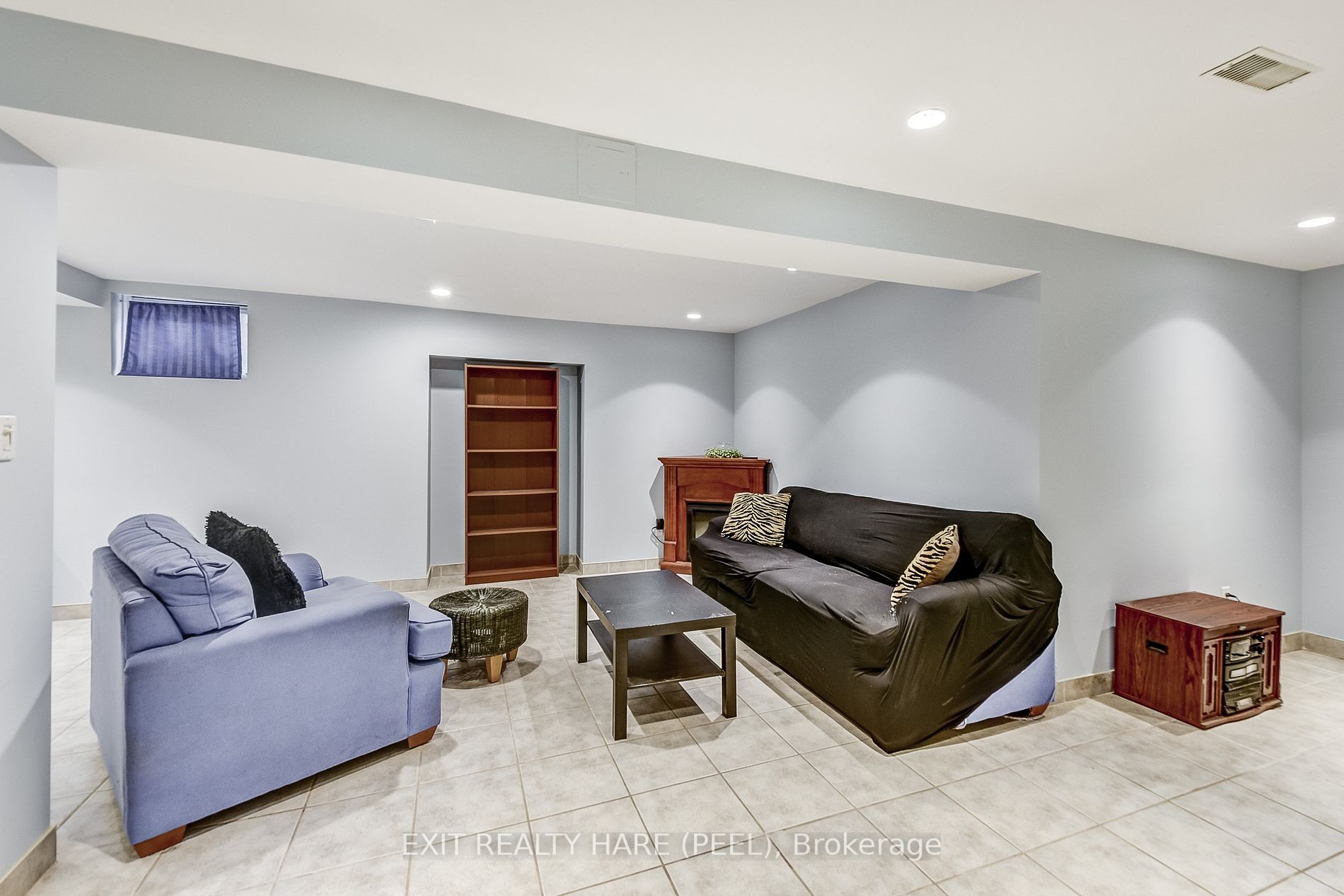 65 Major William Sharpe Drive