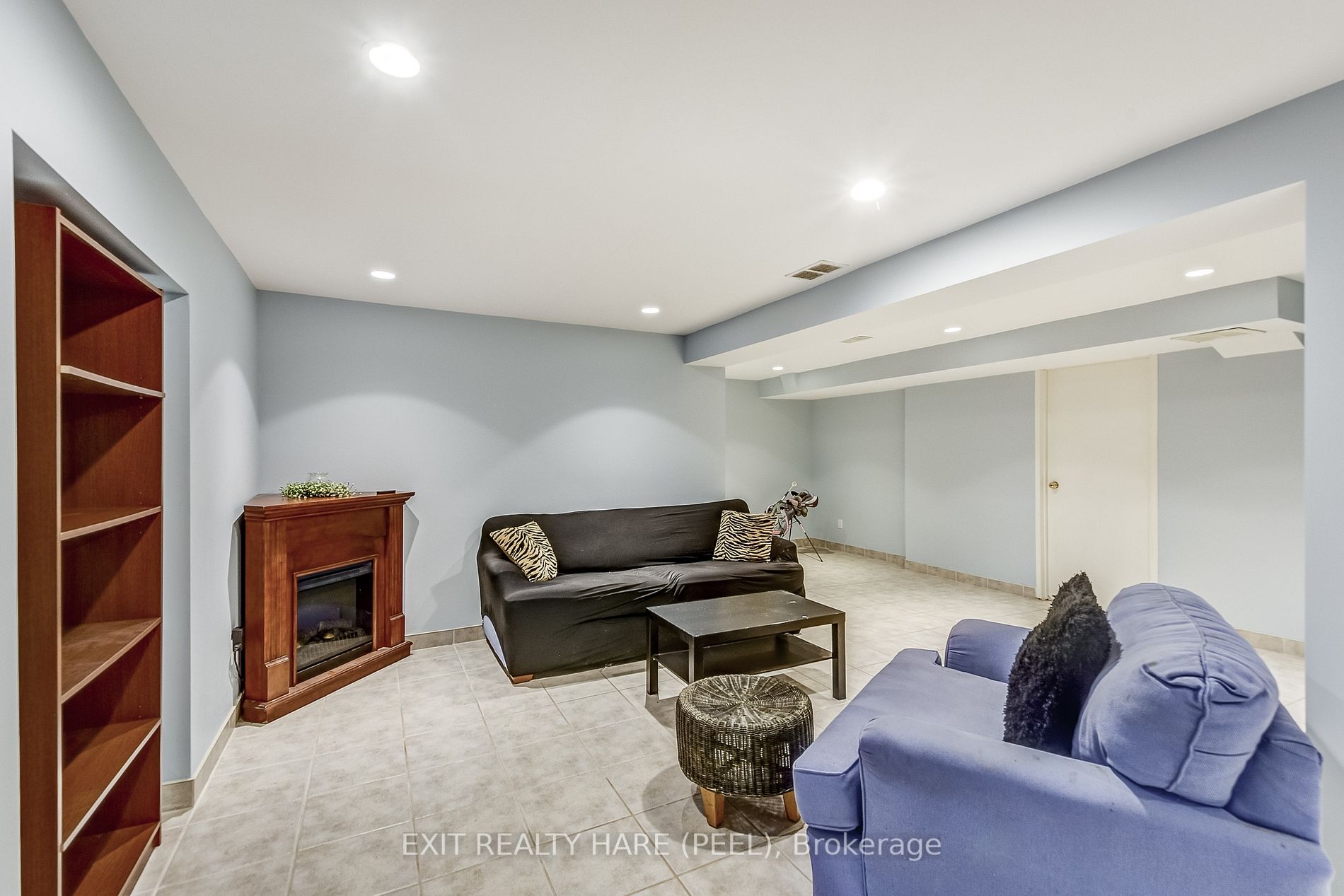 65 Major William Sharpe Drive