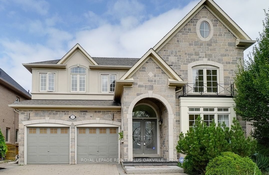 215 Burloak Dr
