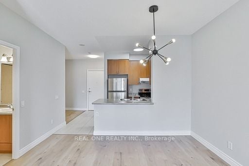 61 Heintzman St, #312
