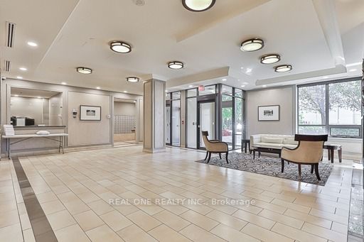61 Heintzman St, #312