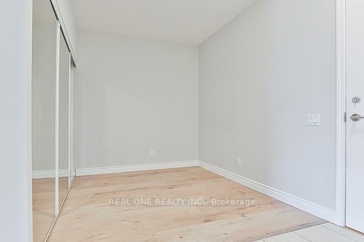 61 Heintzman St, #312
