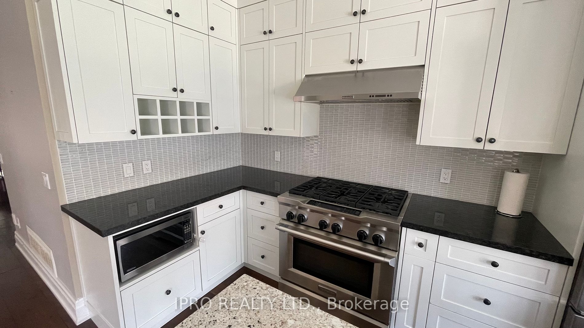 2603 Castle Hill Crescent