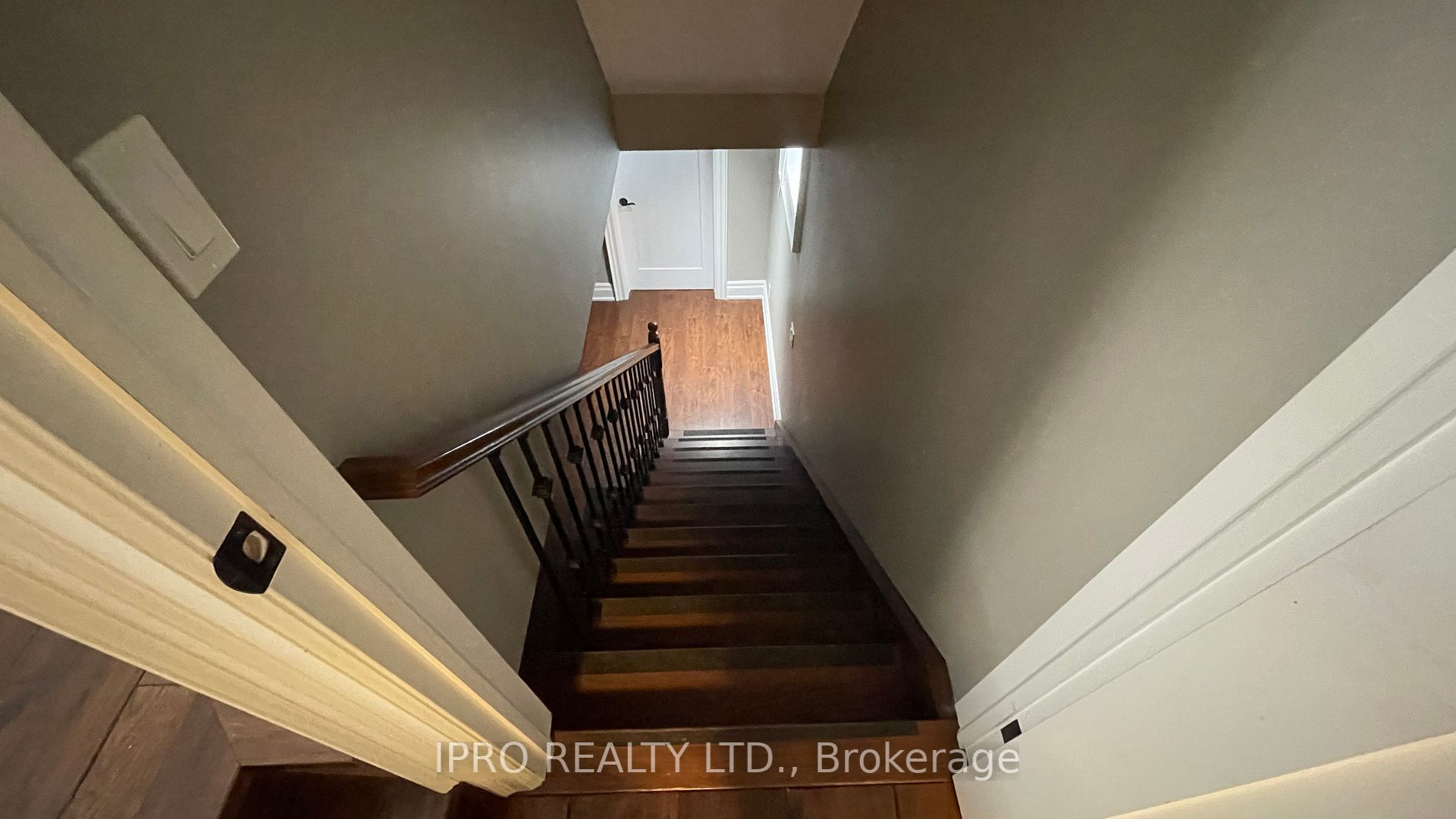 2603 Castle Hill Crescent