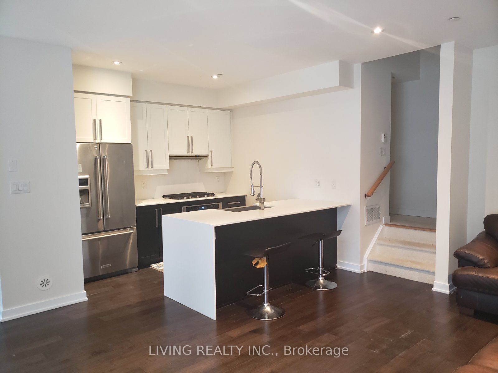 4020 Parkside Village Dr, #5