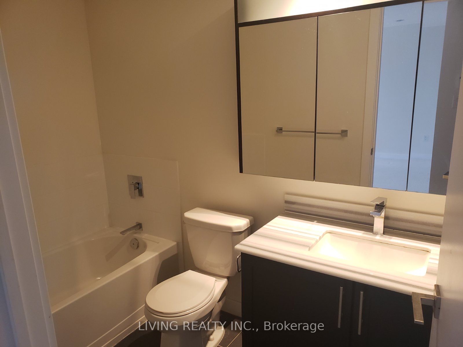 4020 Parkside Village Dr, #5