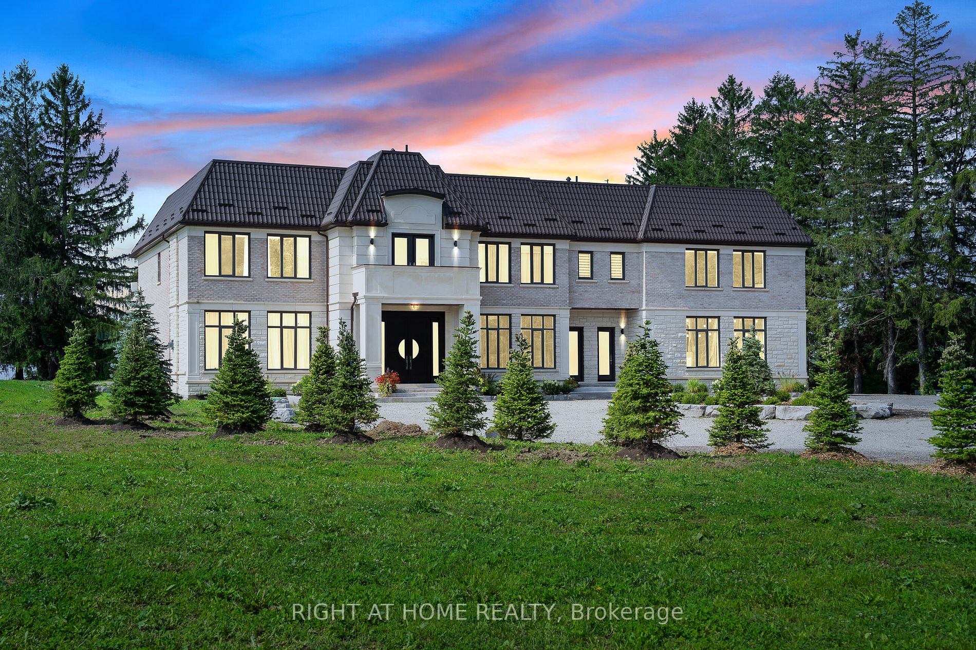 15696 Kennedy Rd