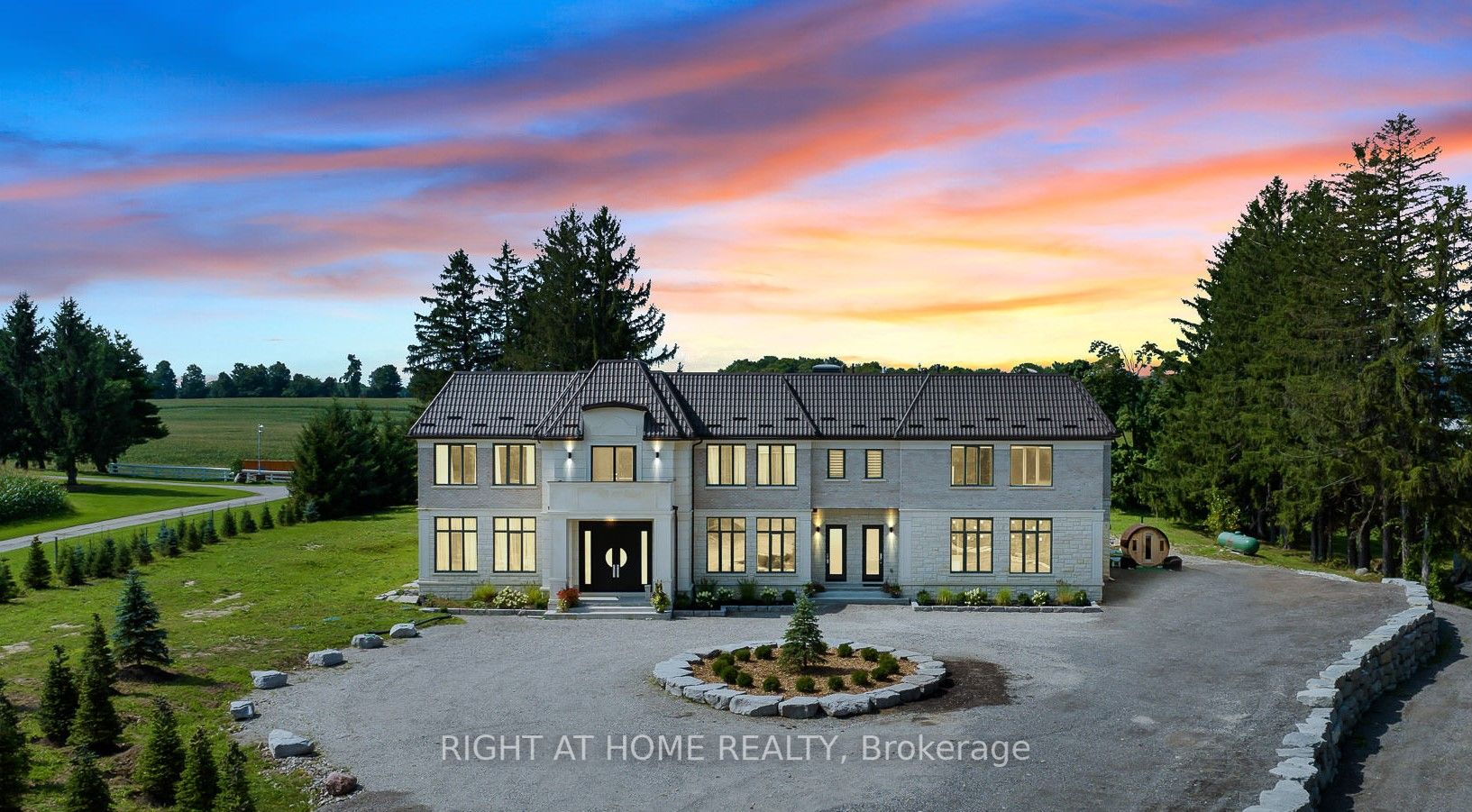 15696 Kennedy Rd