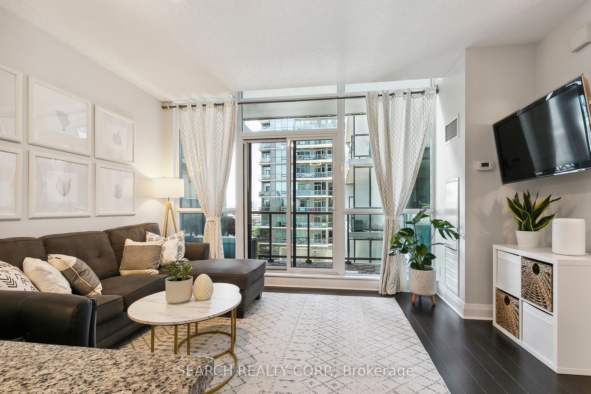 1185 The Queensway, #427