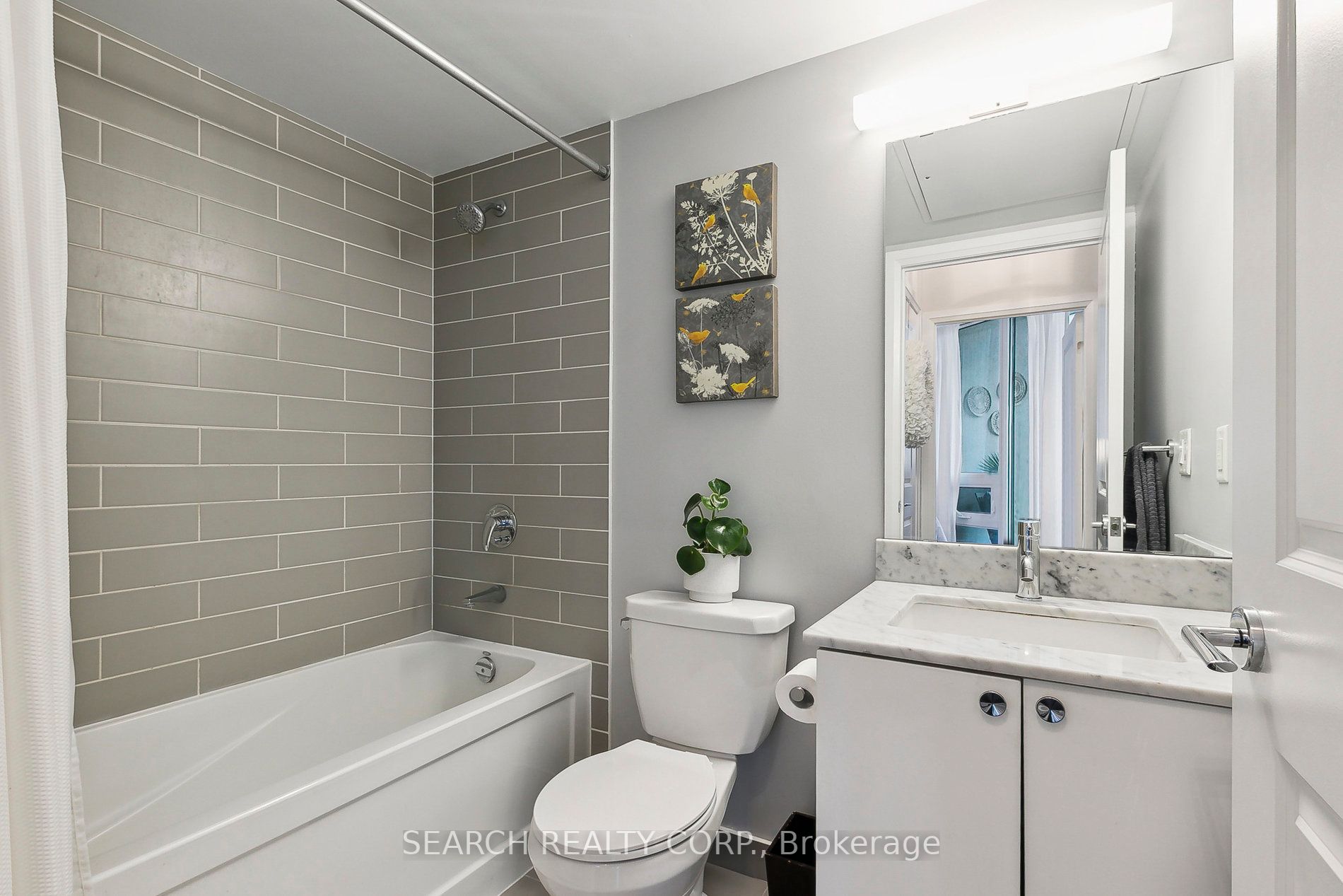 1185 The Queensway, #427