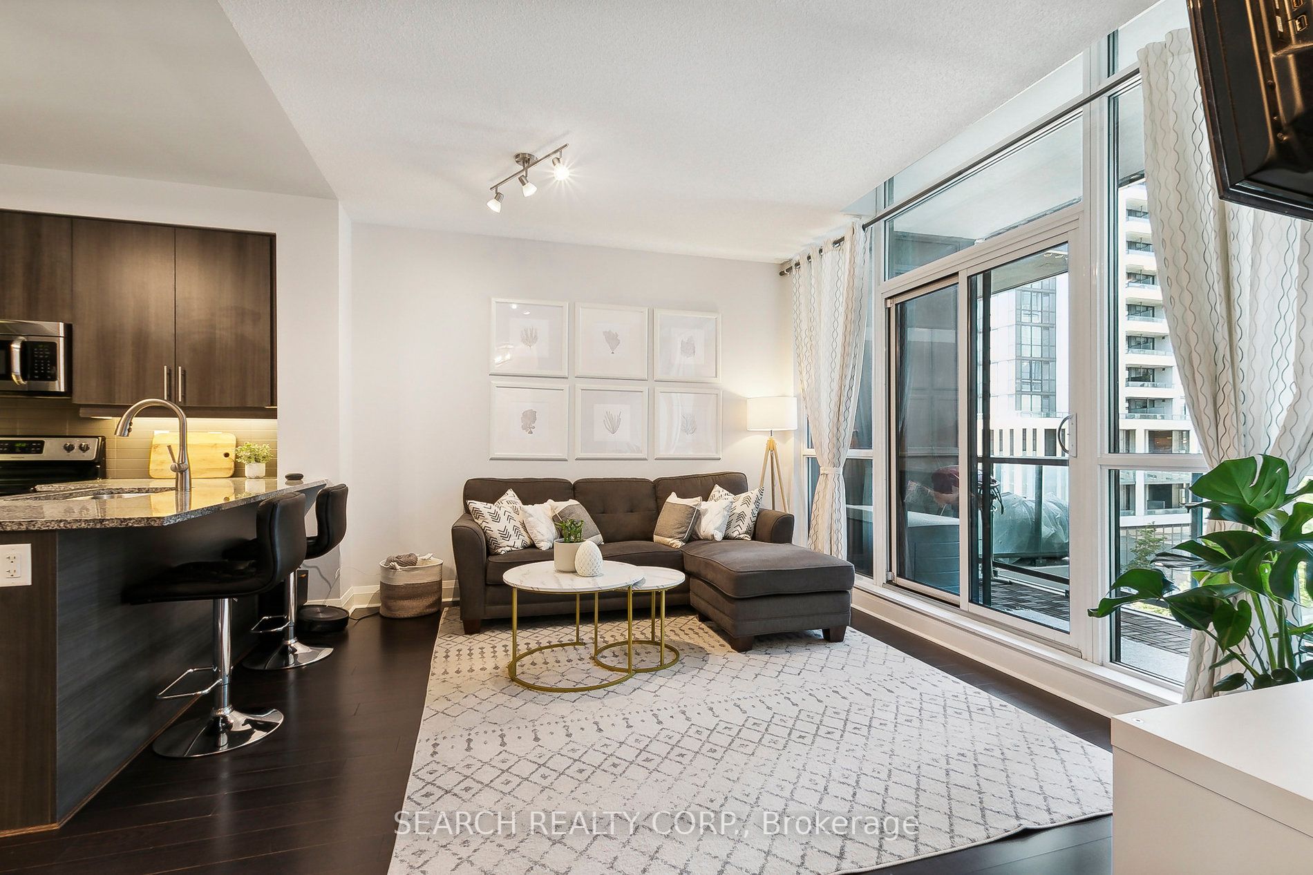 1185 The Queensway, #427